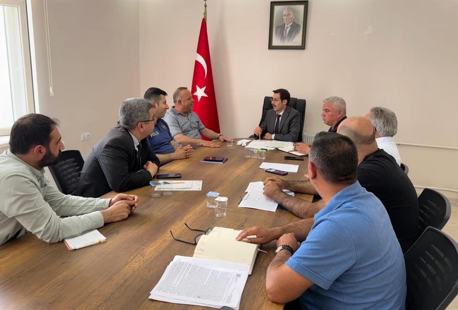 Bozdoğan’da sokak hayvanları için ortak çözüm arayışı