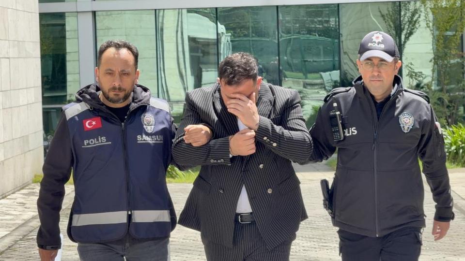 Damadın eniştesi düğün salonu yanında tartıştığı şahsı bıçakladı