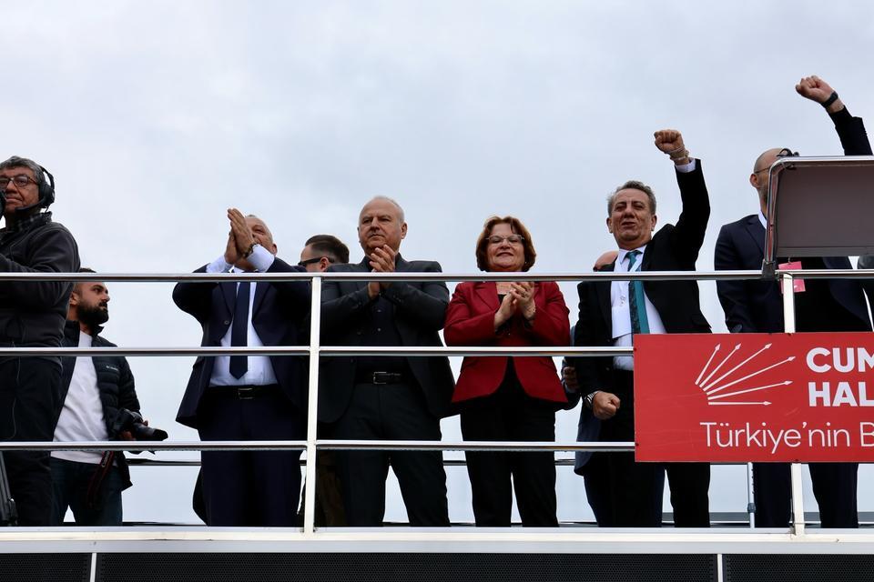 Özel’den Çine’ye destek: “Vatandaşı cezalandırmak yanlış”