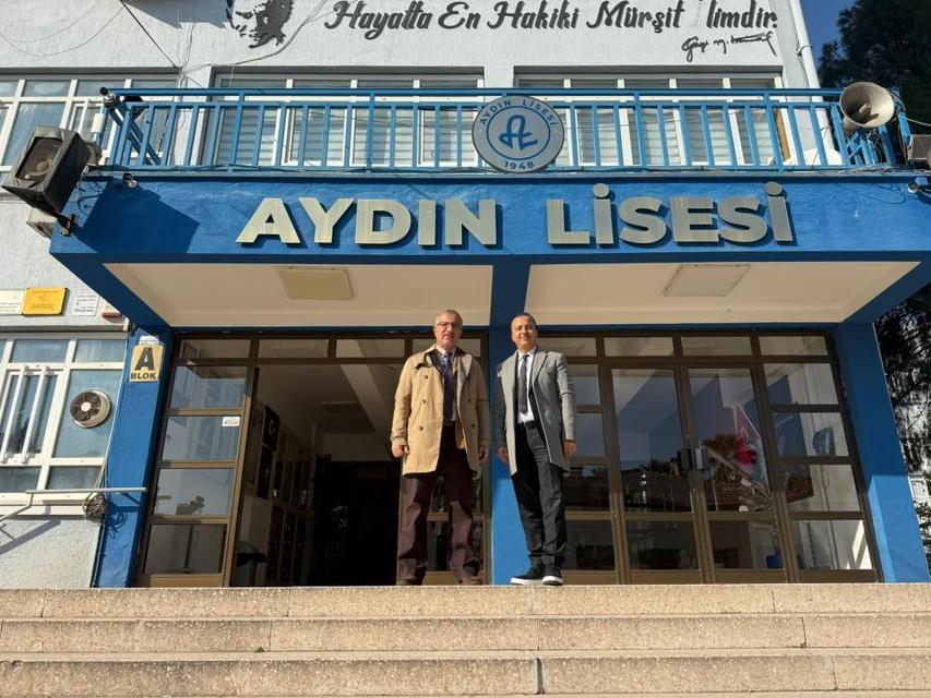 Aydın Lisesi’nde öğrenciler akademi dünyası ile buluşuyor