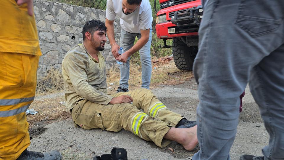 Yangın bölgesinde 2 işçi hastanelik oldu