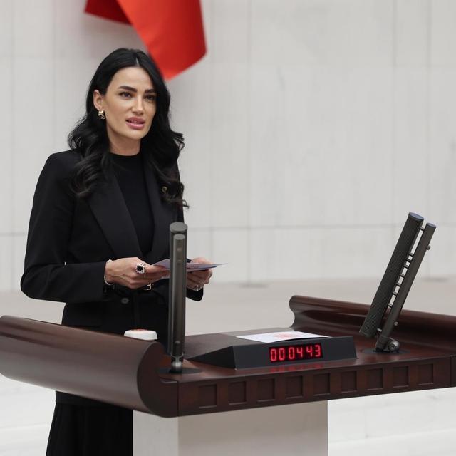 AK Partili Sarıbaş duyurdu: Doğum yapanlara 8 haftalık ek izin müjdesi!