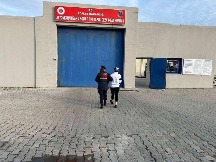 Jandarma tarafından yakalanan 20 kişi tutuklandı