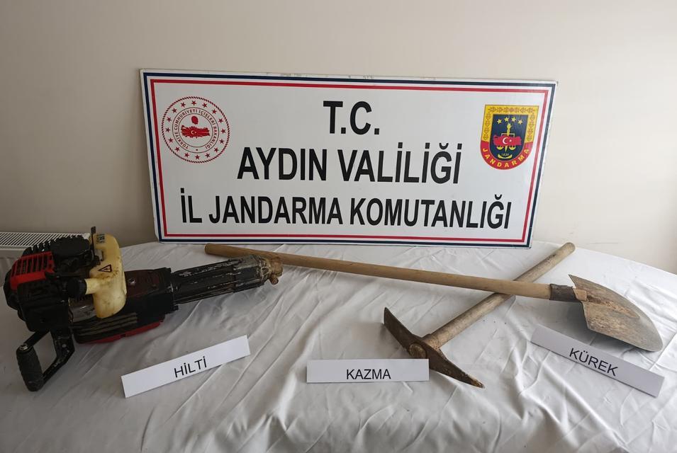 Aydın’da kaçak kazıya suçüstü
