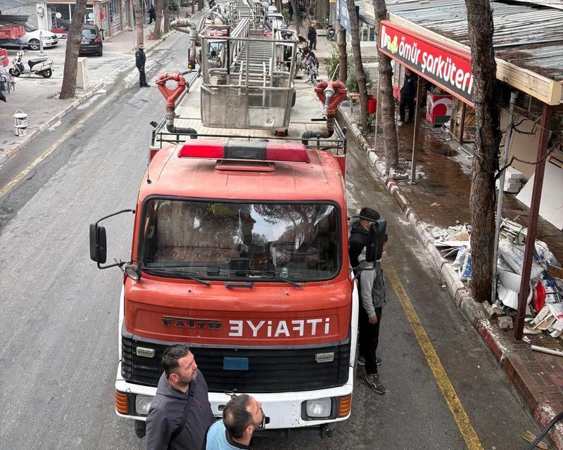 BUHARKENT'TE İŞ YERİ YANGINI