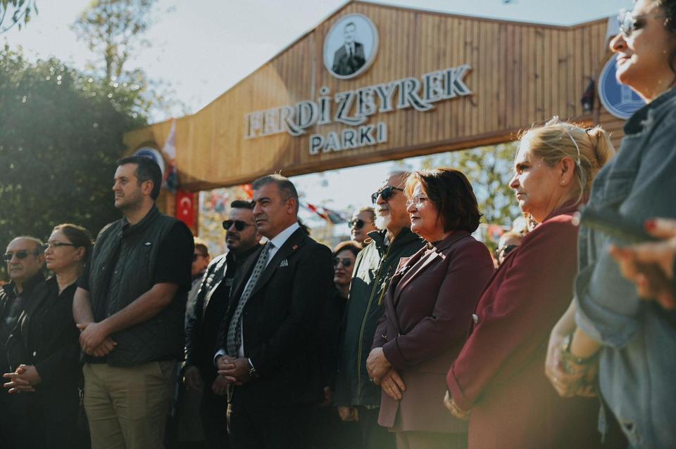 Didim'de Ferdi Zeyrek Parkı açıldı