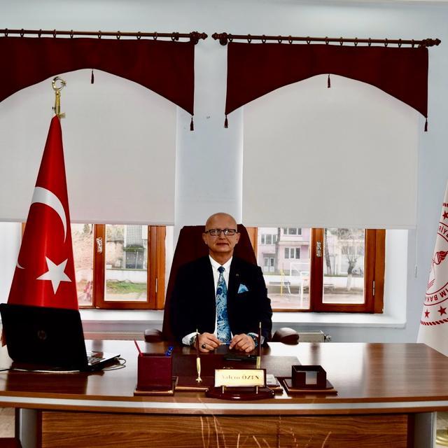 Yenipazar İlçe Milli Eğitim Müdürü Yalçın Özen