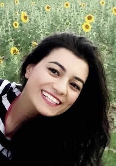 CİNAYETLE BİTEN KADINLARIN YASAK İLİŞKİ DAVASINDA BABAYI HÜZNE BOĞAN ADLİ KONTROL KARARI BURDUR'DA 35 YAŞINDAKİ KADIN, İDDİAYA GÖRE, EŞİNİN SEVGİLİSİNİN KIZ ARKADAŞI TARAFINDAN BIÇAKLANARAK ÖLDÜRÜLDÜ TUTUKLU İKİ KADININ TUTUKLULUK HALLERİNE DEVAM KARARI ÇIKARKEN DURUŞMA İLERİ BİR TARİHE ERTELENDİ