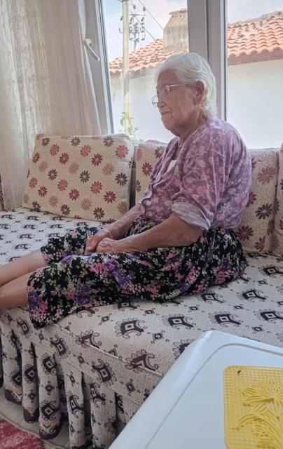 ALZHEİMER HASTASI KADIN HER YERDE ARANIYOR