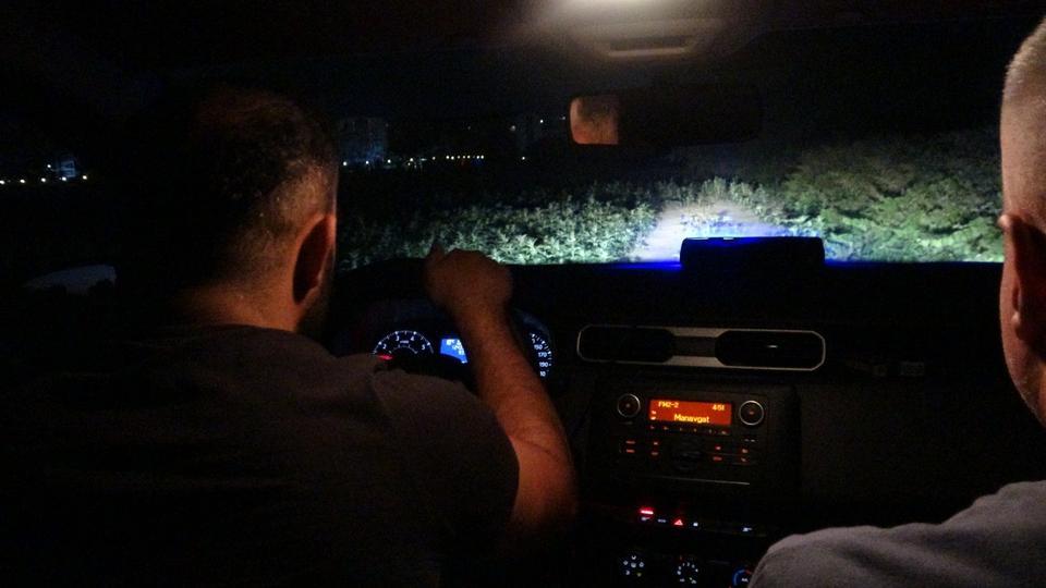 ANTALYA VALİLİĞİ'NDEN HAYVANAT BAHÇESİNDEN KAÇAN ASLANA İLİŞKİN AÇIKLAMA "JANDARMA EKİPLERİNCE KOORDİNELİ BİR ŞEKİLDE ETRAFI ÇEVRİLMİŞ, ÇEVRE VE İNSANLAR İÇİN TEHLİKE ARZ ETMESİ NEDENİYLE KAÇAN ASLANIN SAĞ YAKALANMASI MÜMKÜN OLMAMIŞ OLUP, VURULARAK İTLAF EDİLMİŞTİR"
