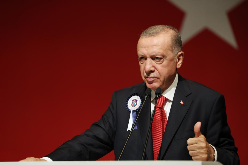 Erdoğan'dan asgari ücret için kritik mesaj: "Kefenin cebi yok"
