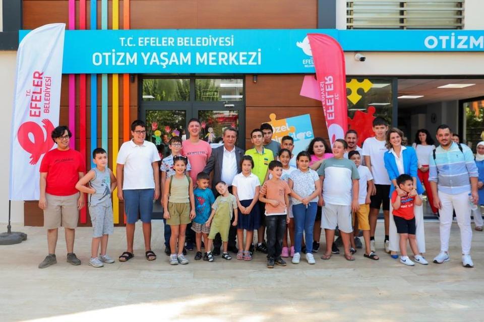 Efeler’de Otizm Yaşam Merkezi büyüyor