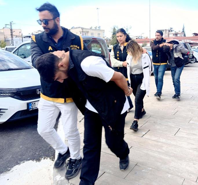 Sevgilisinin eski erkek arkadaşını öldürdü