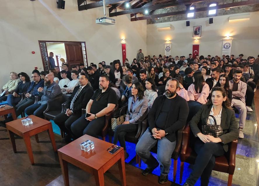 ADÜ'de “Cumhuriyetimizin Kazanımları” söyleşisi gerçekleştirildi