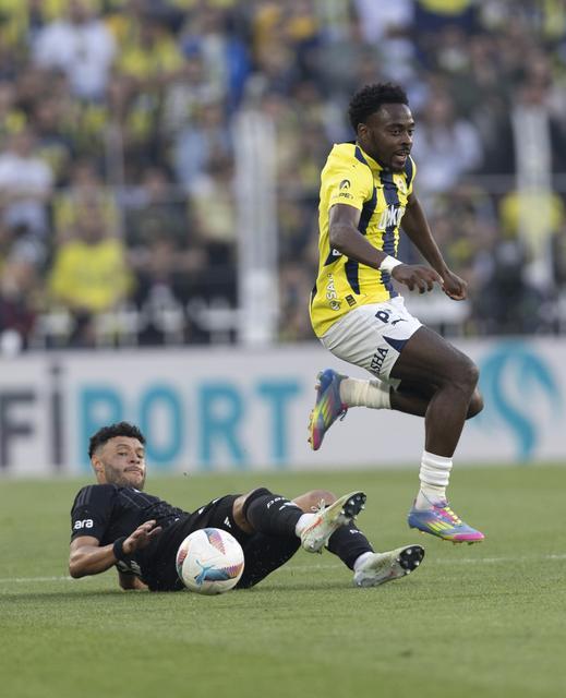 Bright Osayi-Samuel, Fenerbahçe'ye veda etti