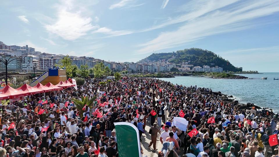 SOLOTÜRK gösterisi ilgiyle izlendi