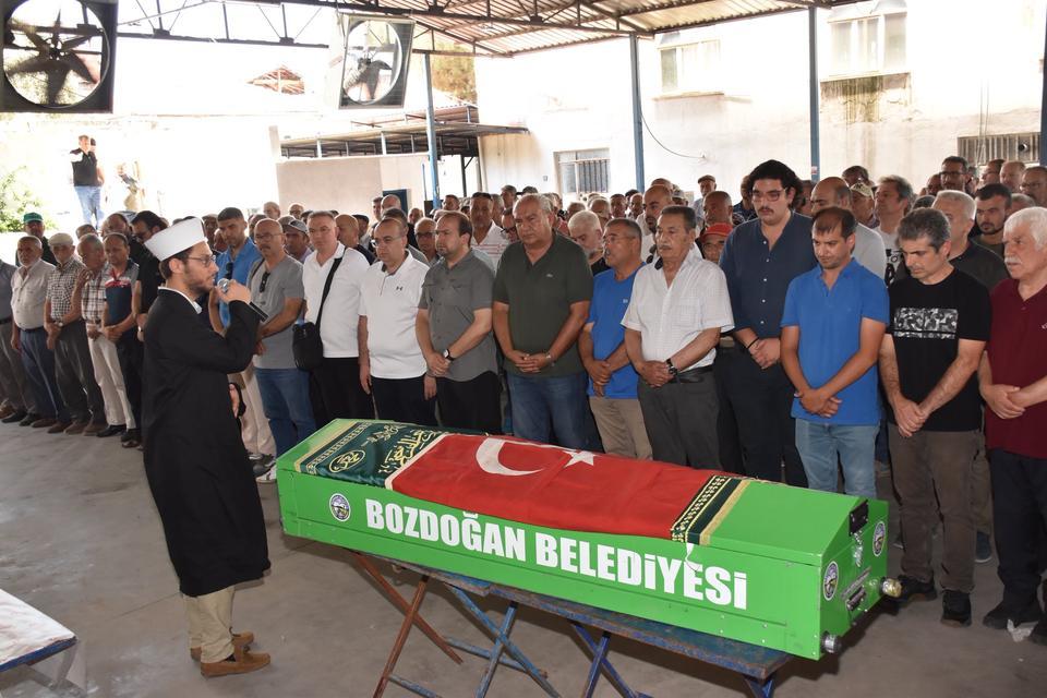 Aydınlı doktor son yolculuğuna uğurlandı