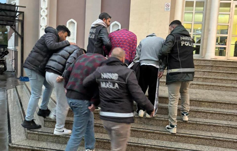 Uyuşturucu operasyonlarında 10 tutuklama