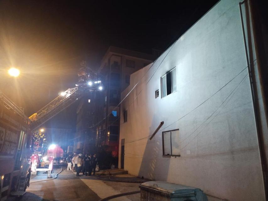 Elektrik kablosu deposunda yangın paniği