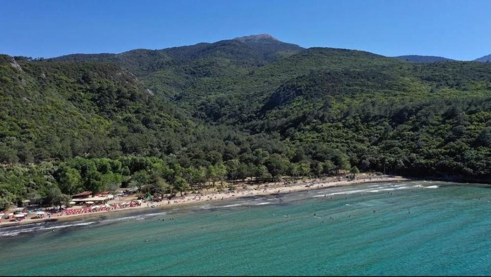 Kuşadası tatilcilerin akınına uğradı