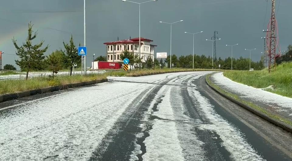 Dolu yağışı hayatı olumsuz etkiledi