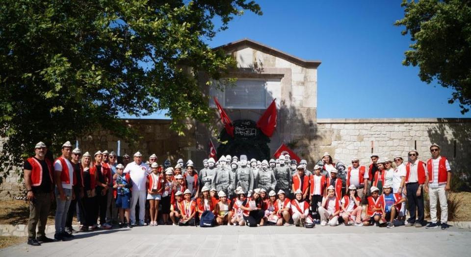 Didimli öğrenciler Çanakkale’yi gezdi