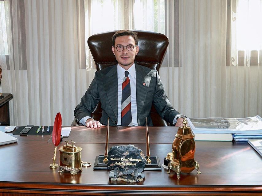 Belediye Başkanı'nın makam odasında dinleme cihazı bulundu