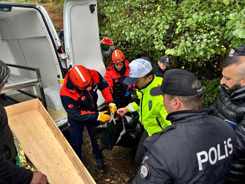 Kendisinden haber alınamayan şahıs menfezde ölü bulundu