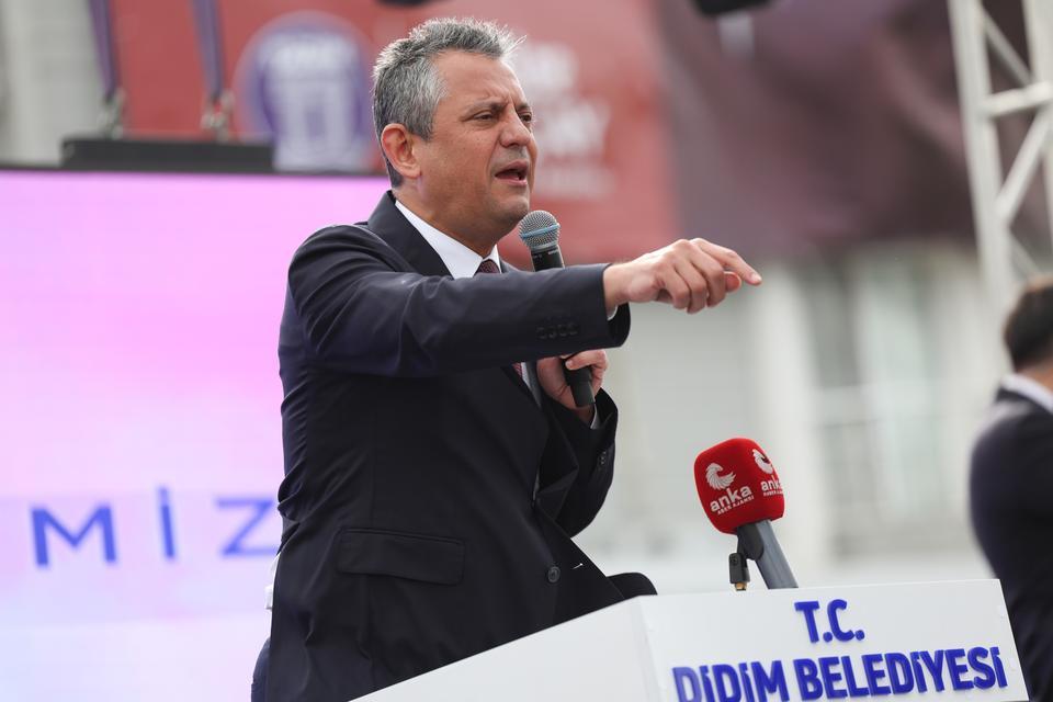 CHP GENEL BAŞKANI ÖZEL, DİDİM'DE TOPLU AÇILIŞ TÖRENİNE KATILDI
