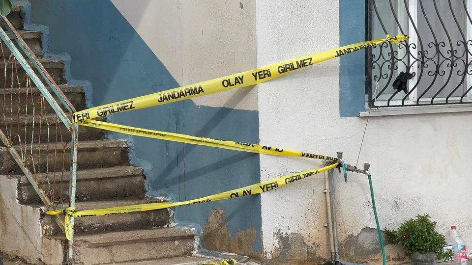 2 kardeş öldü, anne baba yoğun bakımda