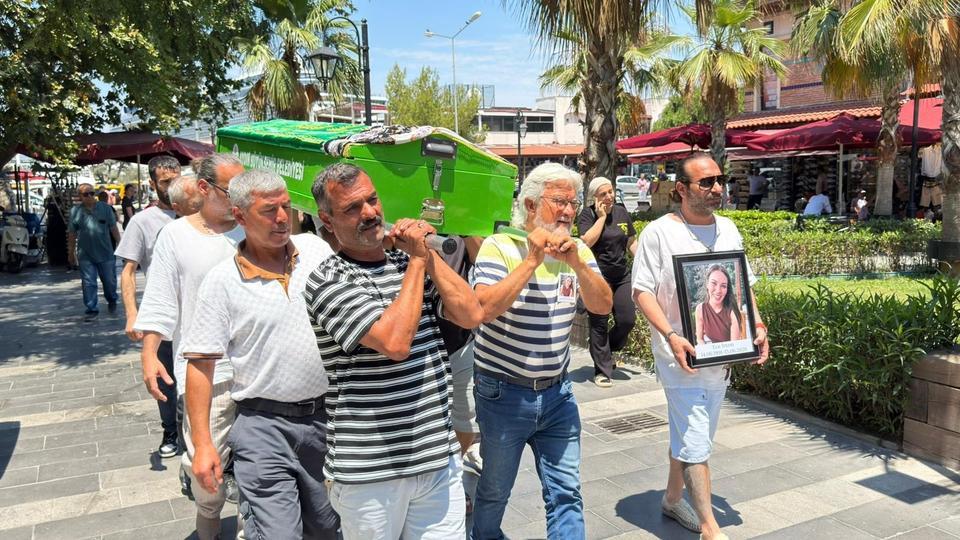 Oyuncu Ece İrtem Aydın’dan son yolculuğuna uğurlanıyor