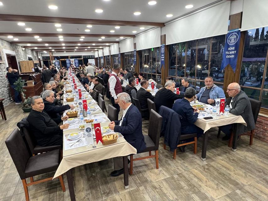 Söke de Ticaret Odasıo Ailesi İftarda Buluştu