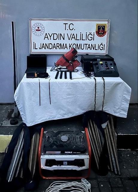Aydın'da izinsiz kazı yapan 5 kişi suçüstü yakalandı
