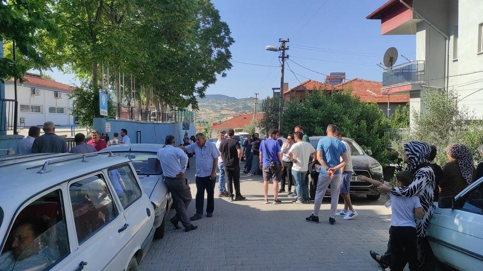 SELENDİ'DE 184 ÖĞRENCİ TER DÖKTÜ