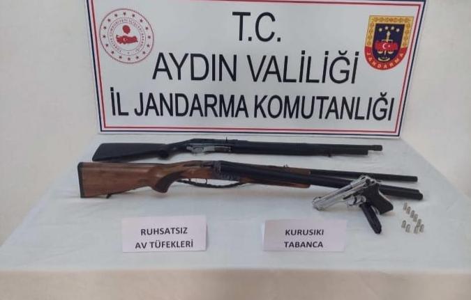 Aydın’da eşzamanlı operasyon: Evlerden cephanelik çıktı