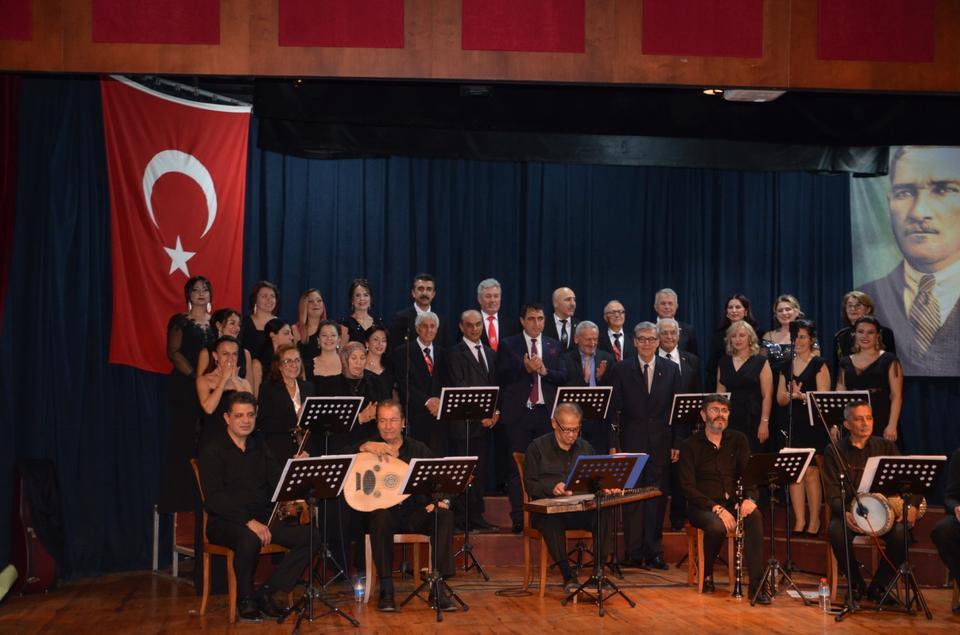 Nazilli Öğretmenler Korosu’ndan 24 Kasım’a özel unutulmaz konser
