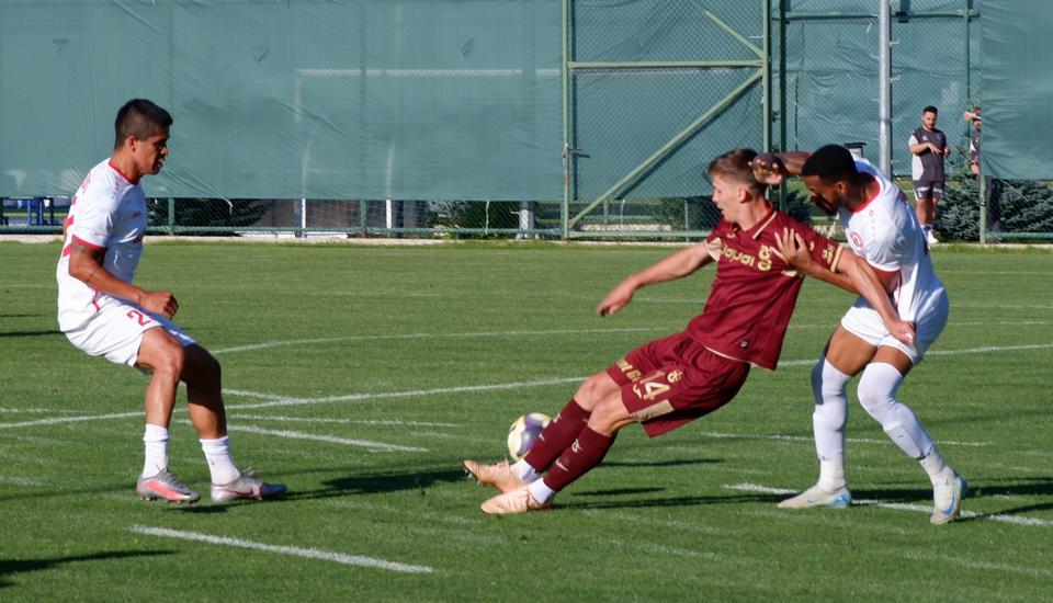 Trabzonspor: 2 - Araz Nahçıvan: 3