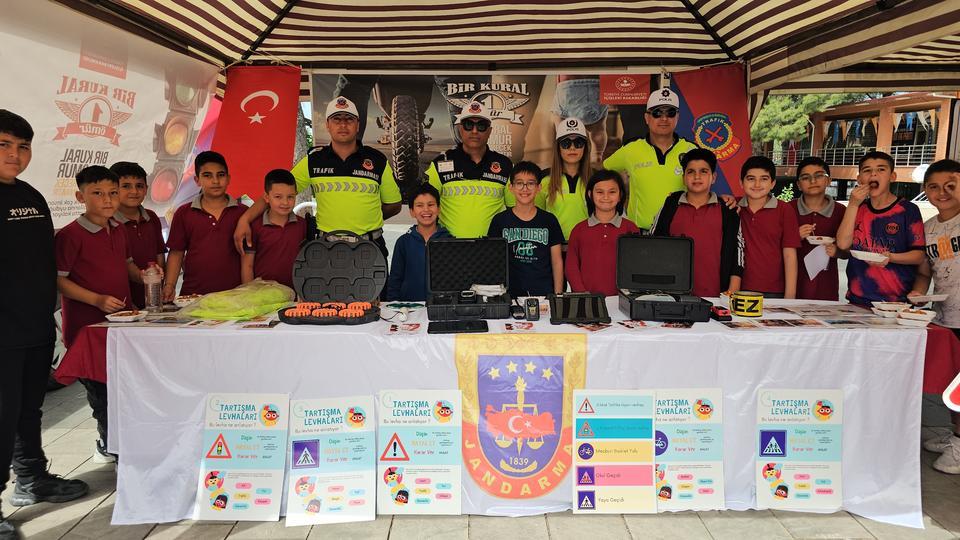 Kuyucak’ta bilim fuarı coşkusu yaşandı