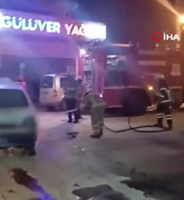 Park halindeki otomobil yandı