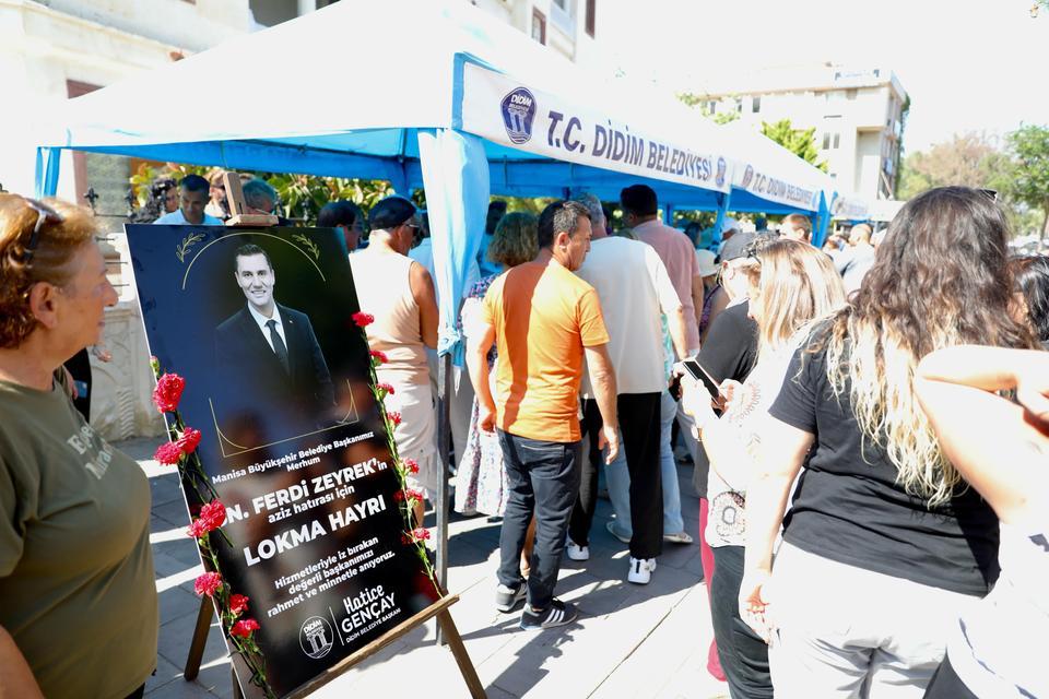 DİDİM'DE MERHUM BAŞKAN ZEYREK İÇİN LOKMA HAYRI GERÇEKLEŞTİRİLDİ