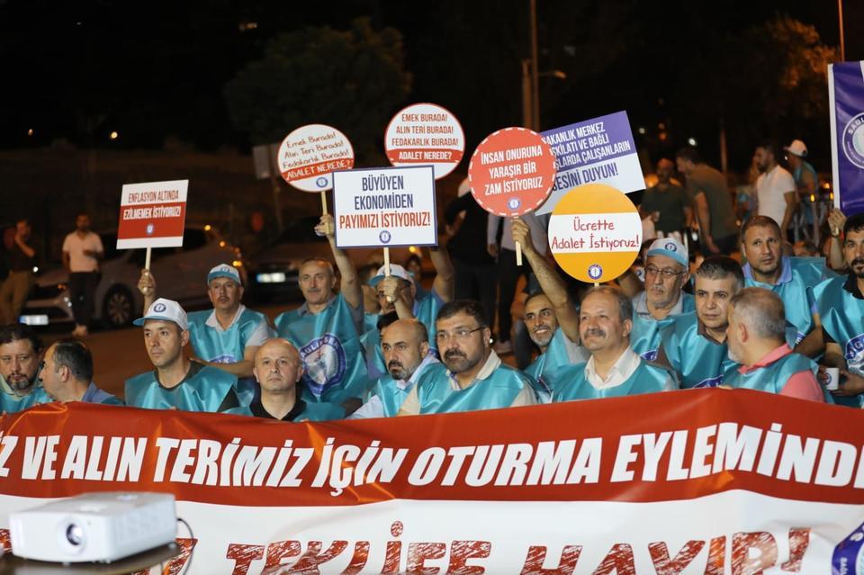Sağlık-Sen'den 81 ilde ‘112' dakikalık oturma eylemi