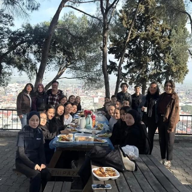 Yenipazar’da öğrencilerden doğaya sahip çıktı