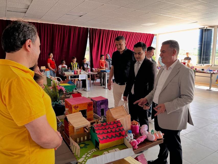 ATIK MALZEMELER, ÖĞRENCİLERİN ELİNDE SANATA DÖNÜŞTÜ