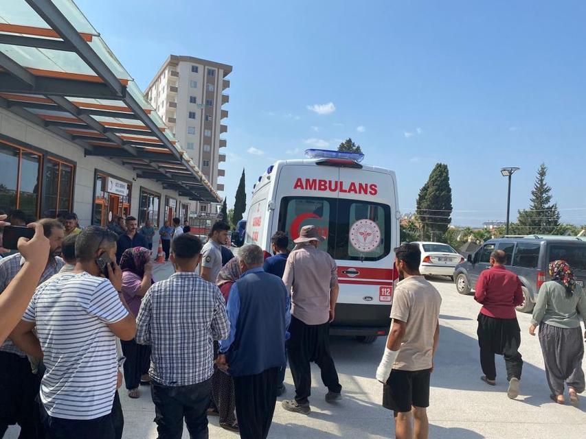 Traktör uçurumdan devrildi: 2’si çocuk 5 kişi yaralandı