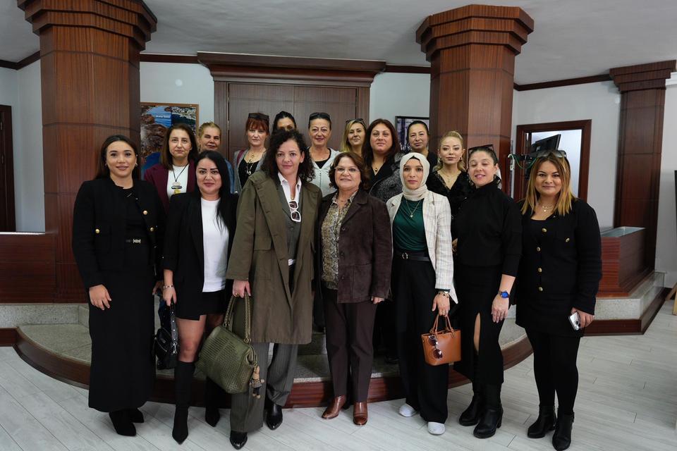 Başkan Gençay kadın girişimcileri ağırladı