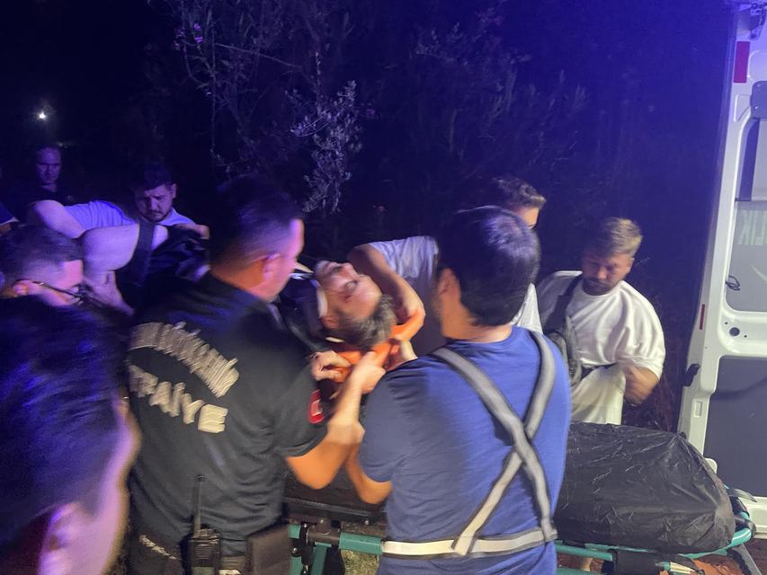 UÇURUMDAN UÇAN MOTOSİKLET SÜRÜCÜSÜ YARALANDI