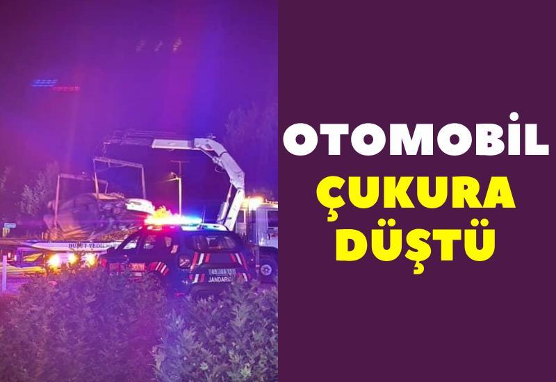 Otomobil çukura düştü