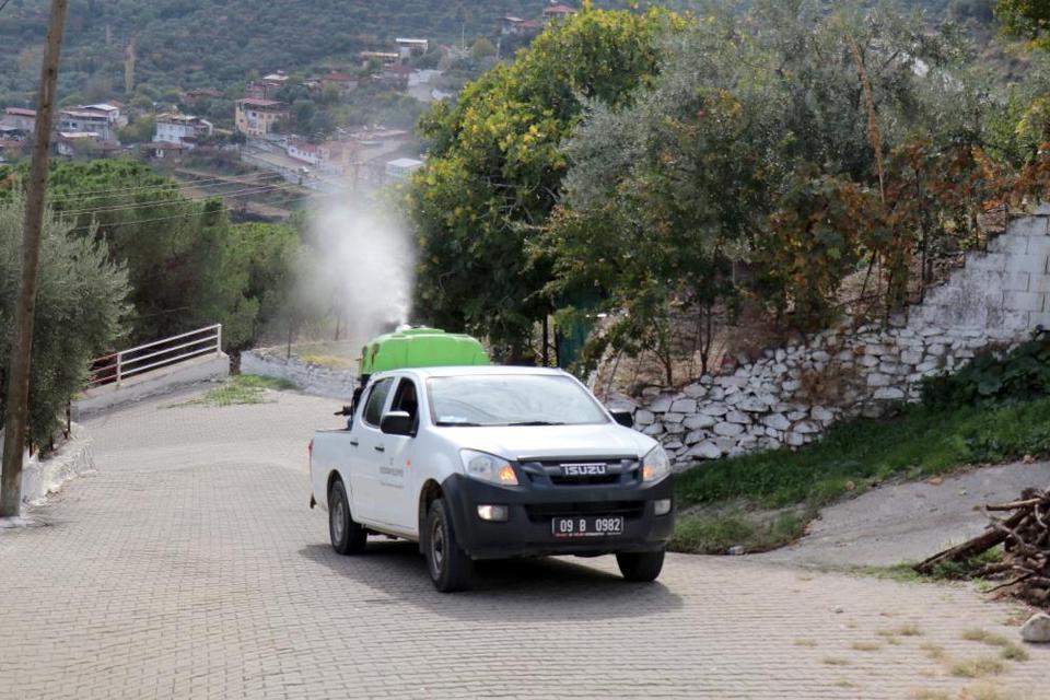 Bozdoğan’da karasinekle mücadele