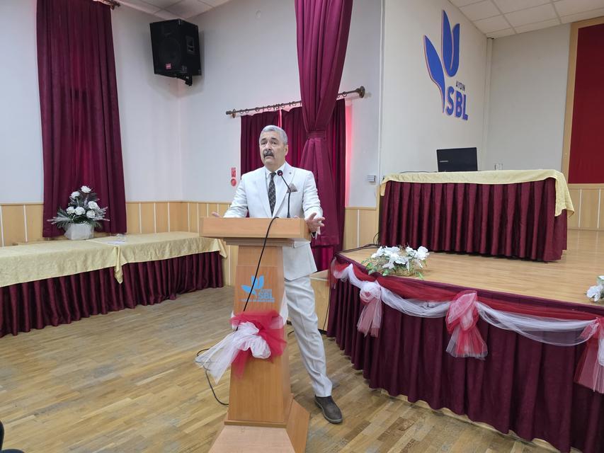 Efeler'de yöneticilere Atatürk'ün mirası emanet edildi