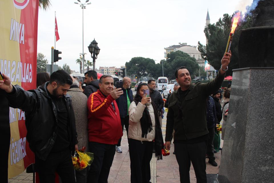 GALATASARAYLILAR, AYDIN'DA DERNEK BİNASINA KAVUŞTU